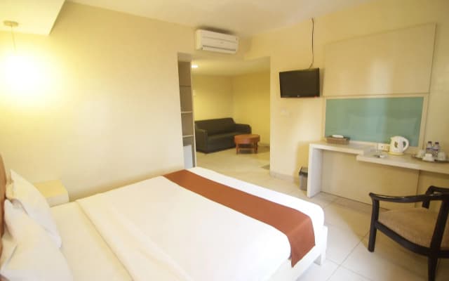 Rota Hotel - photo 3