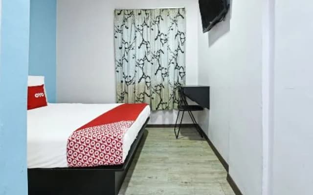Oyo 992 Orange Hotel Kuala Pilah - photo 3