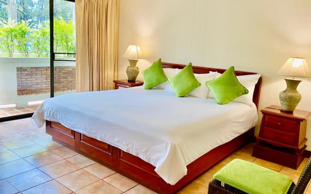 Surin Bay Inn - photo 2