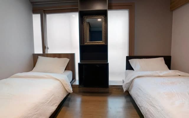J-Honor Guesthouse - photo 3