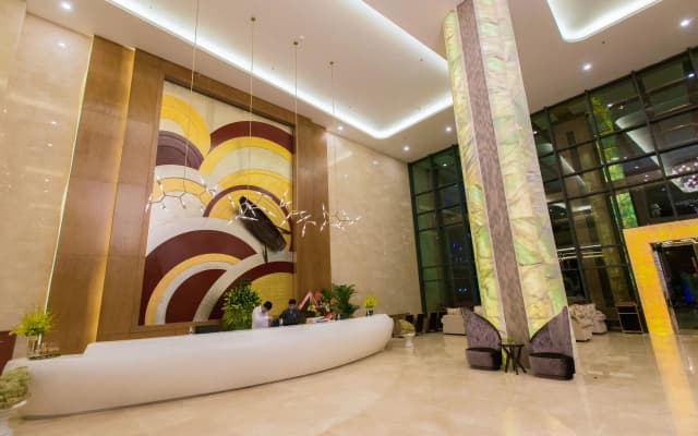 Muong Thanh Luxury Nha Trang Hotel - photo 2