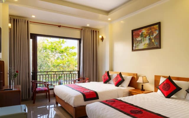 HT Riverside Homestay - photo 3