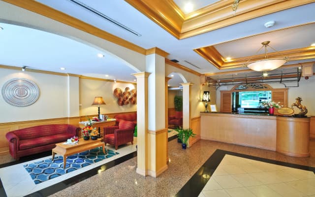 Admiral Suites Bangkok - photo 3