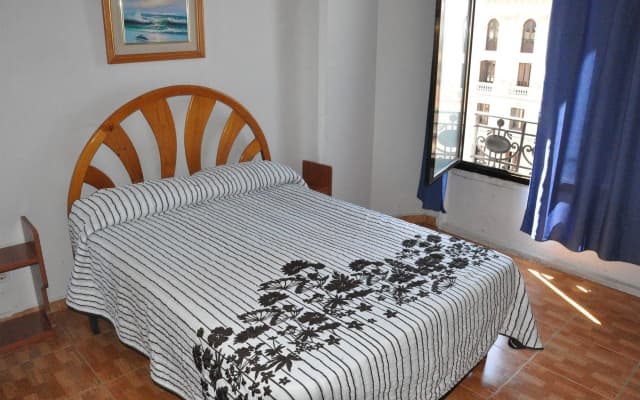 Hostal Miami - photo 4