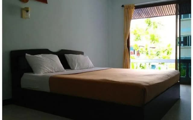 Peter Kamala Guesthouse - photo 4