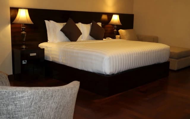 Arthur Suites by Premier Hospitality Asia - photo 3