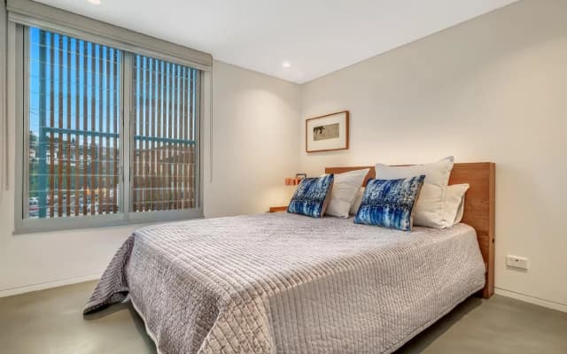 Tamarama Apartments - photo 3