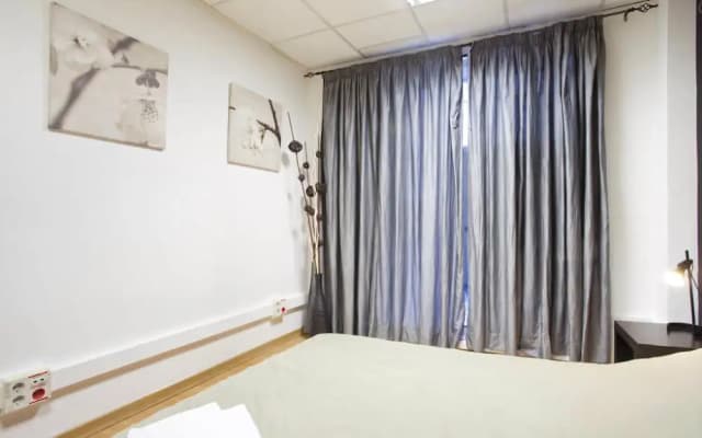 HolidaysBCN Hostel - photo 2