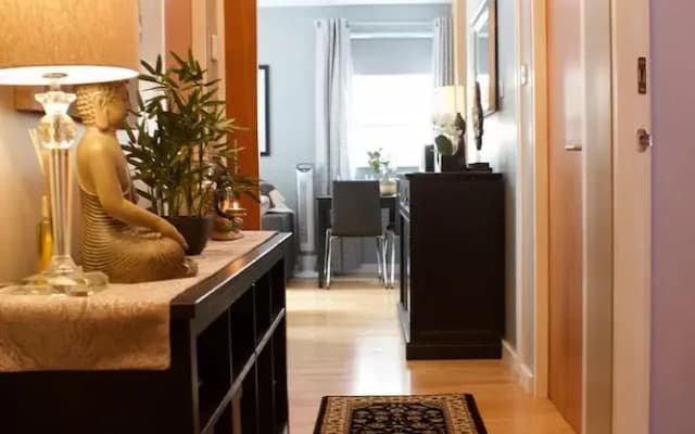 Royal Mile 2 Bedroom Apartment - photo 3