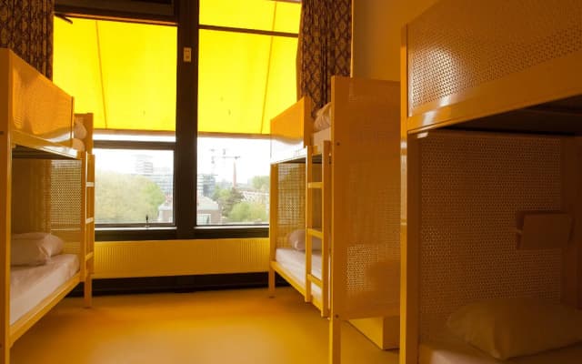 WOW Hostel Amsterdam - photo 4