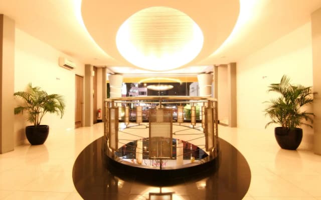 MyHotel - photo 2