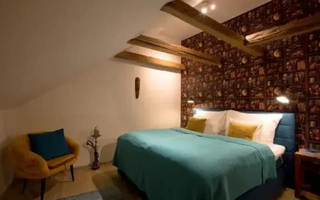 Gigantic Anenska Penthouse - photo 4