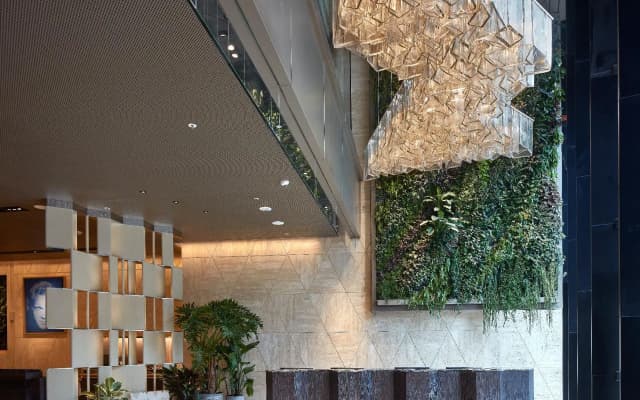 The Emperor Hotel - photo 2