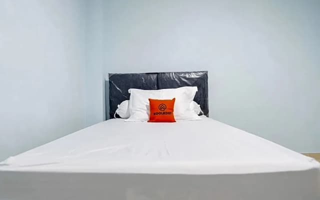 KoolKost Syariah near Green Pramuka Square Mall - Minimal Stay 6 Nights - photo 2