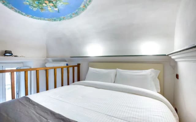 Large and Charming Flat Near Termini - photo 2