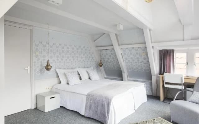 T Hotel - photo 4