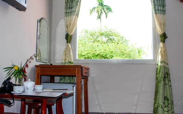 Apricot Homestay - photo 4