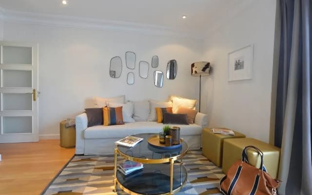 HOMEABOUT PUERTA DEL SOL Premium - photo 3