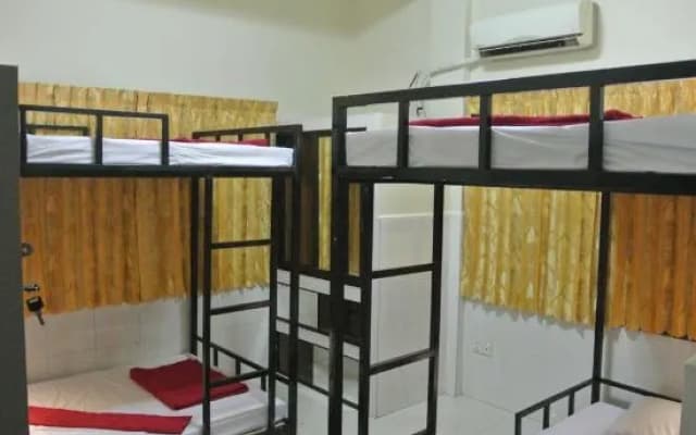 Cool Rock Hostel - photo 4