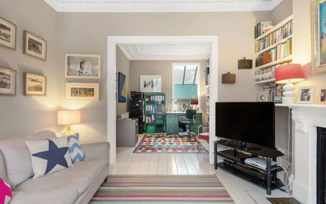 Colourful on Ormiston Grove - photo 4