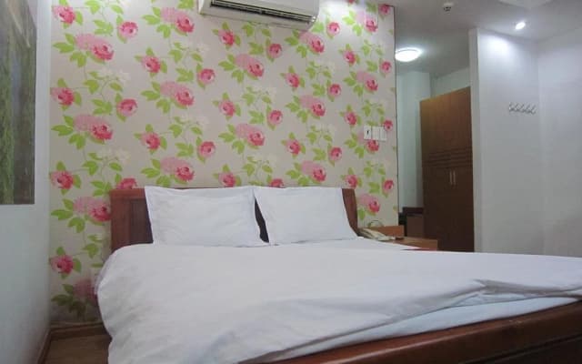 Tan Phu Khang Hotel - photo 2