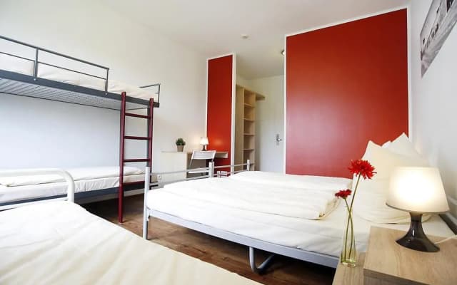 Meininger Hotel Berlin Hallesches Ufer - photo 3