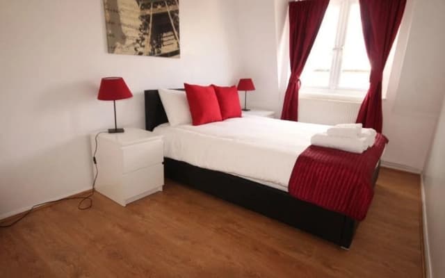 Fonthill House - photo 4
