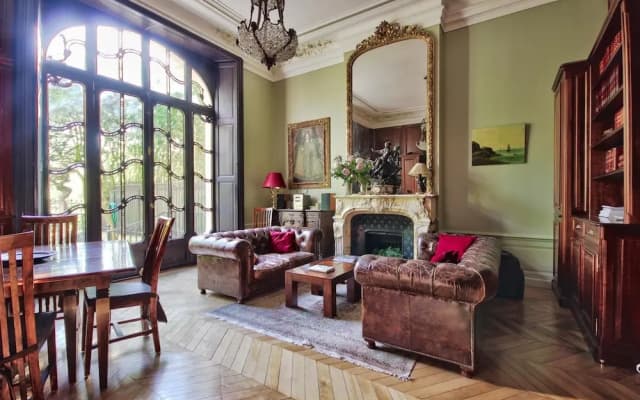 Luxury apartment - garden access Monceau - photo 2
