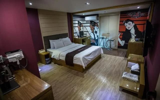 Tom Robin Hotel - photo 4