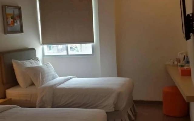 d'primahotel ITC Mangga Dua - photo 4