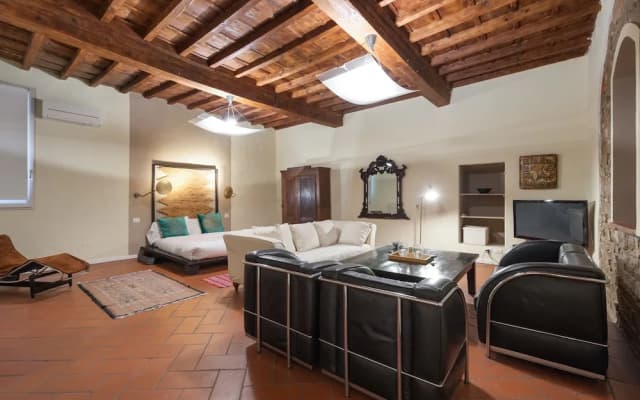 Short-let Florence Charming Suite - photo 2