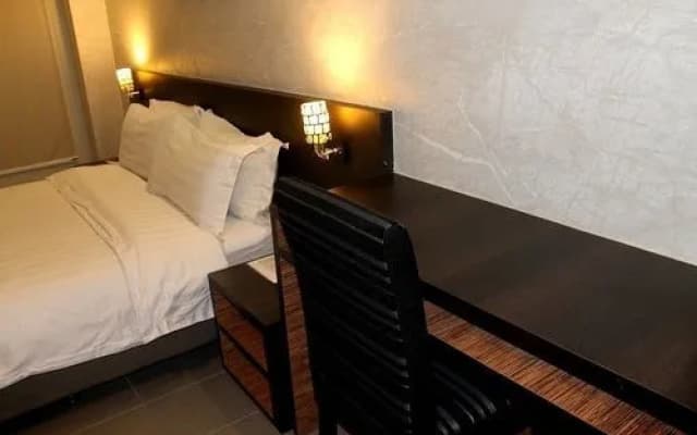 The Ninety Six Boutique Hotel - photo 4