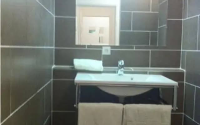 Sacre Coeur Apartment - photo 5