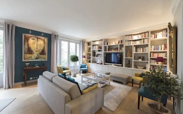 Sophistication on Mozart Avenue - photo 3