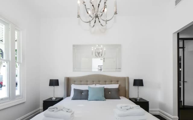 Boutique Stays - Port Haven - photo 4
