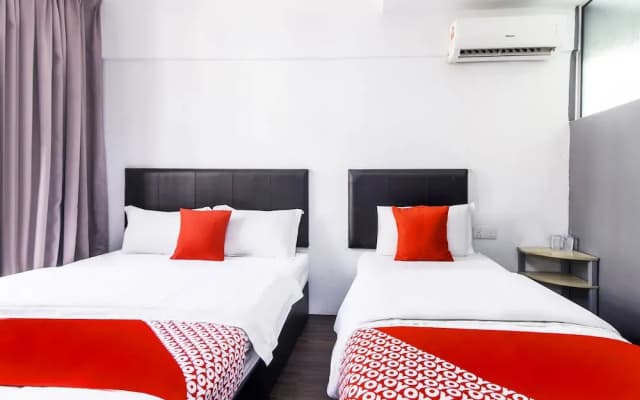OYO 251 Intime Hotel - photo 4