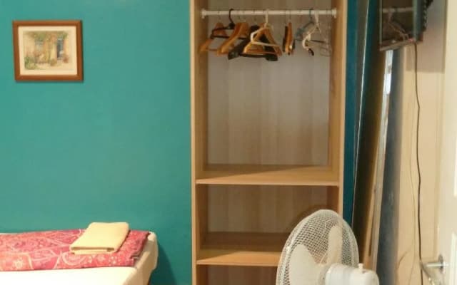 Midtown Guest House - photo 2