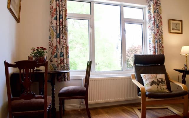 1 Bedroom Flat Near City Centre - photo 4
