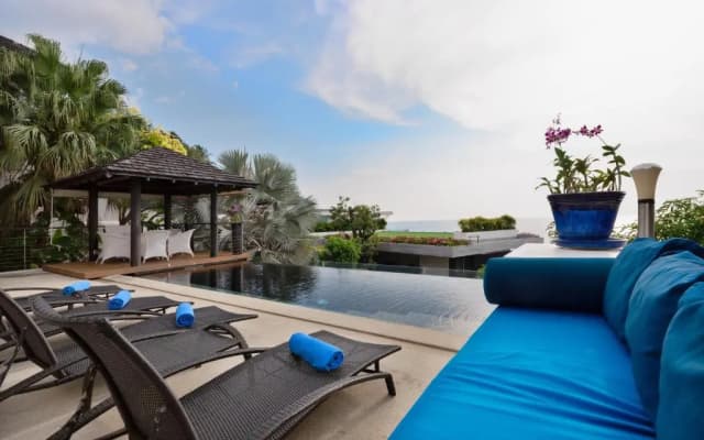 Surin Heights Villa - photo 2