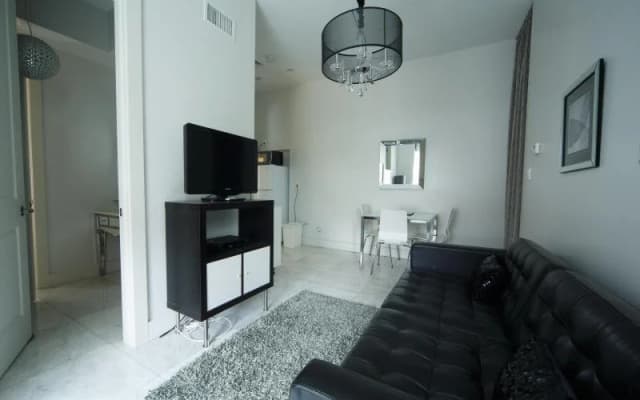 Lxure Brooklyn Suites - photo 4