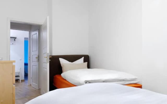 Grand Central Mitte Apartment - photo 5