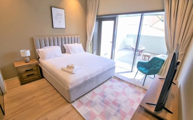 Cozy Studio With Balcony Park View - photo 2
