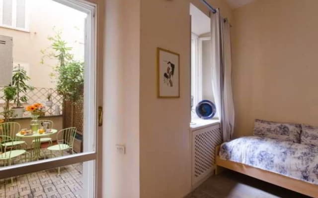 Imperial Fora Spacious Apartment - photo 5