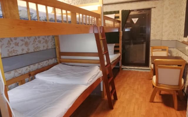Family & bAKpAK Tokyo Hostel - photo 3
