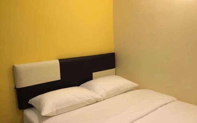 Sri Maluri Hotel - photo 2