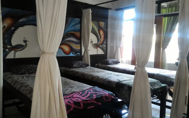 Rumah Ary Homestay & Spa - photo 2