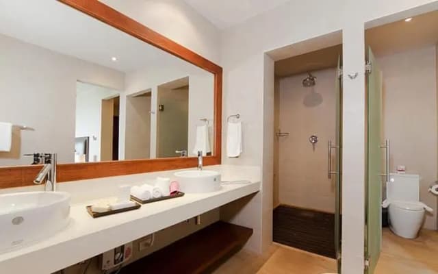 Simiana Seaview Villa - photo 5