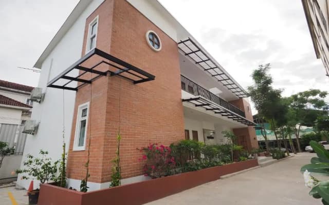 Prukpibul Apartment - photo 4