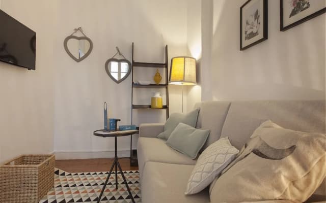 Castelo Apartment - photo 2