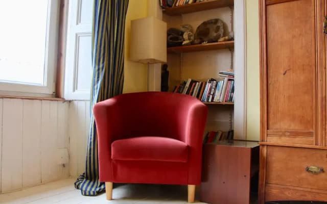 Edinburgh City Centre Quirky Flat - photo 4